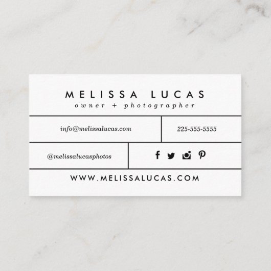 ミニマルでスタイリッシュで白い名刺 名刺 (裏面)