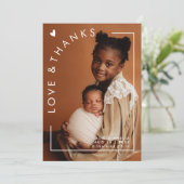 ミニマルなアーチラブ&ベビー感謝していシャワー写真 サンキューカード (スタンド正面)