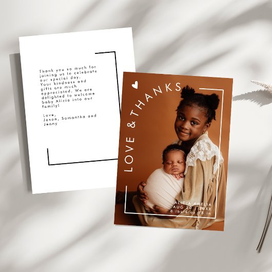 ミニマルなアーチラブ&ベビー感謝していシャワー写真 サンキューカード