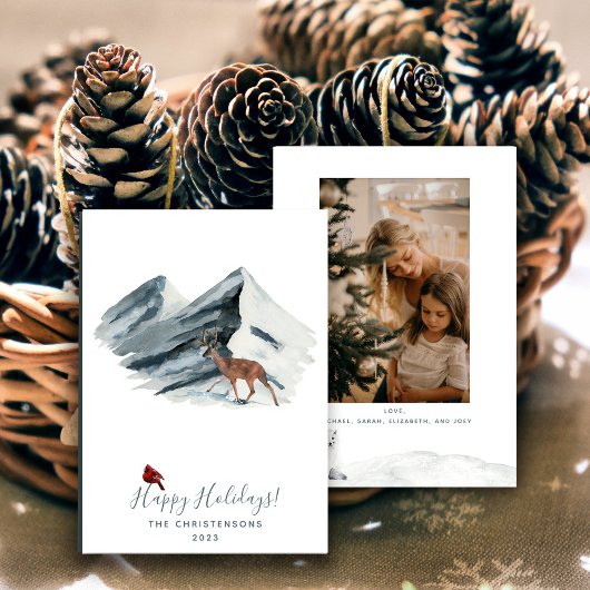 ミニマルなクリスマスウィンターマウンテンシーンの写真 シーズンカード