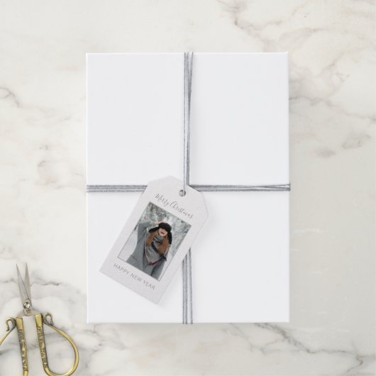 ミニマルなクリスマスグレーシェブロン写真 ギフトタグ (より糸付き)