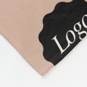 ミニマルなコーヒーカラーカスタム会社のロゴ フリースブランケット (角)