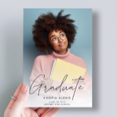 ミニマルなスクリプトオーバーレイ2枚の写真の卒業 案内状