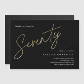 ミニマルなスクリプトブラックと金ゴールド70誕生日 マグネット招待状 (正面/裏面)