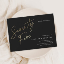 ミニマルなスクリプトブラックと金ゴールド75誕生日 インビテーションポストカード