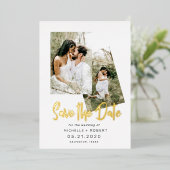 ミニマルなスクリプト2枚の写真の日付の保存 箔招待状 (立ち正面)