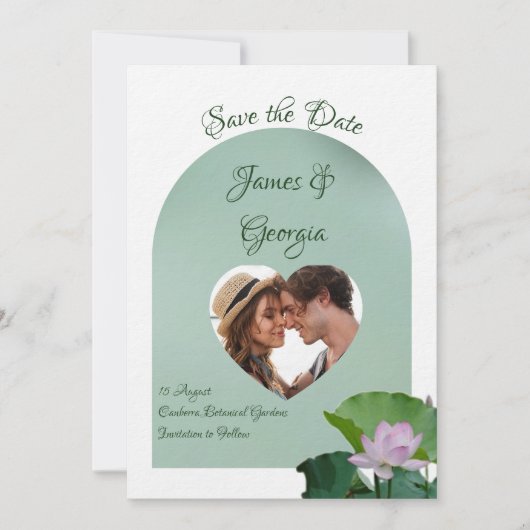 ミニマルなソフトピンク&グリーンロータスの日付を保存 招待状 (正面)