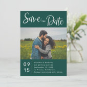 ミニマルなダークグリーンとホワイトフォト結婚ズ セーブザデート (スタンド正面)
