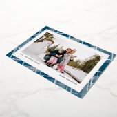 ミニマルなチェック柄 1枚の写真 青 本物 箔シーズンカード (回転した状態)