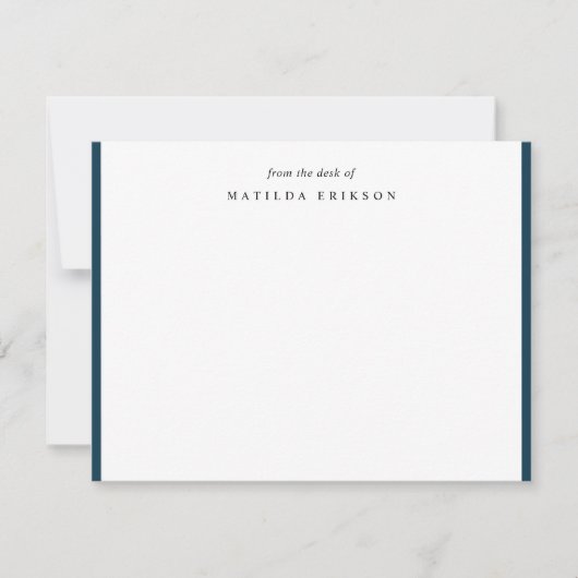 ミニマルなネイビーエレガントブルーの机から ノートカード (正面)