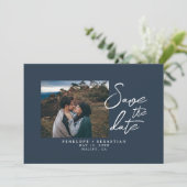 ミニマルなネイビーブルー書道写真結婚の セーブザデート (スタンド正面)