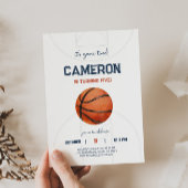 ミニマルなバスケットボール誕生日パーティーの招待 招待状