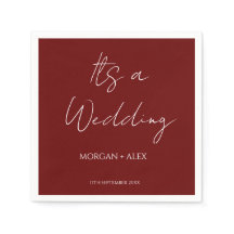 ミニマルなバーガンディの結婚式カクテル