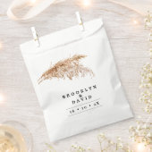 ミニマルなパンパスグラス結婚ズ フェイバーバッグ (クリップ留めされた状態)