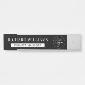 ミニマルなビジネスロゴ従業員名役職 サインプレート (正面)