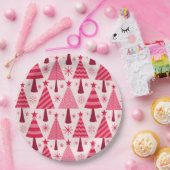 ミニマルなピンクと赤のクリスマスツリーパターン ペーパープレート (パーティー)