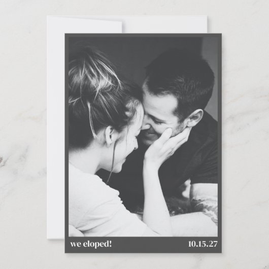 ミニマルなブラックフォトエロープメントカスタムメッセージ 案内状 (正面)