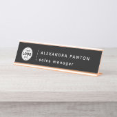 ミニマルなブラックロゴ従業員 デスクネームプレート (正面)