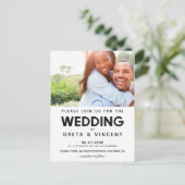 ミニマルなブラック&ホワイト結婚の写真招待状 ポストカード (スタンド正面)