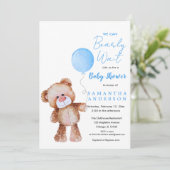 ミニマルなブルー「待つぞ！」 赤ちゃんシャワー 招待状 (スタンド正面)