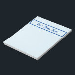 ミニマルなホームオフィス便利ノート海軍の名前文字 ノートパッド<br><div class="desc">Handy Note Pad for Home or Officeミニマリストのライトブルーのページとネイビーブルーのネームボックスと名前文字を付けてカスタマイズ、お客様の名前や文字に合わせて特別な機能を提供!2サイズ利用可能VanOmmerenデザインを他のZazzle製品に転送することができる!</div>