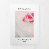 ミニマルなメイクアップアーティストレッドリップサロンパンフレット 三つ折りカード (カバー)