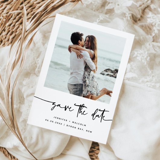 ミニマルなモダン写真 Save the Date 招待状