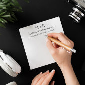 ミニマルなモノグラムまたはロゴの追加ビジネススクエア ノートカード