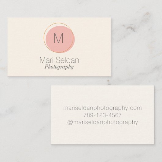 ミニマルなモノグラムサークル赤面ピンクとクリーム 名刺 (正面/裏面)