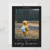 ミニマルなリングベアラー フォト ブラック 招待状 (正面)