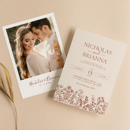 ミニマルなワイルドフラワーテラコッタ結婚の写真 招待状