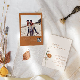 ミニマルなワイルドフラワー写真燃えたオレンジ結婚色の 招待状