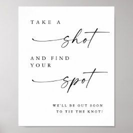 ミニマルな人がドリンクの結婚シーティングサインを取る ポスター