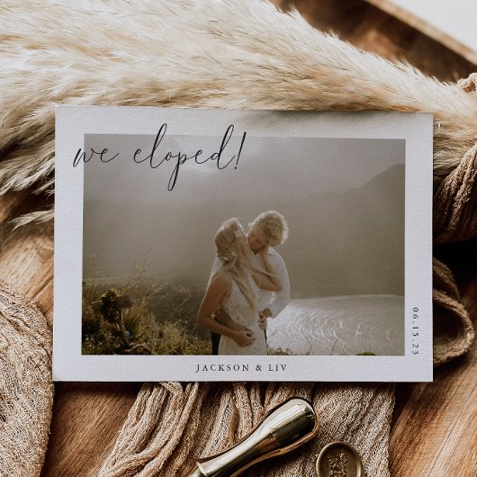 ミニマルな写真だけの結婚報告カード 招待状