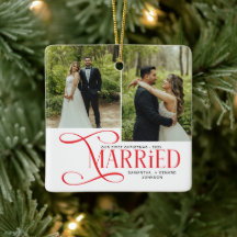 ミニマルな初めてのクリスマスの新婚カップル2枚の写真
