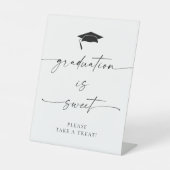 ミニマルな卒業は甘い 台座サイン (正面)