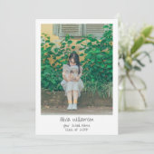 ミニマルな手書きスクリプト写真 卒業のお知らせ 案内状 (スタンド正面)