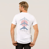 ミニマルな日本風の魚鷹の浮世絵スタイル ホワイト トライブレンドＴシャツ (裏面全面)