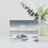 ミニマルな沿岸景観 ポストカード (スタンド正面)