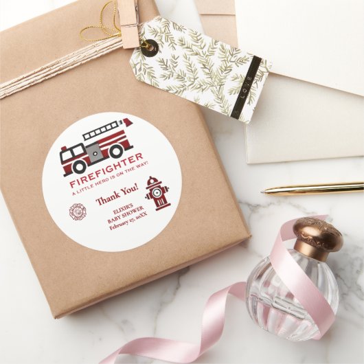 ミニマルな消防士「リトルヒーロー」赤ちゃんシャワー ラウンドシール (ギフト)