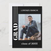 ミニマルな白黒おめでとう卒業 案内状 (正面)