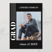 ミニマルな白黒おめでとう卒業 案内状 (正面)