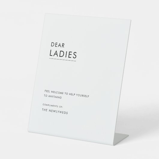 ミニマルな白黒のバスルーム結婚バスケット 台座サイン (正面)