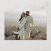 ミニマルな白黒の写真モダンの結婚数 エンクロージャーカード (裏面)