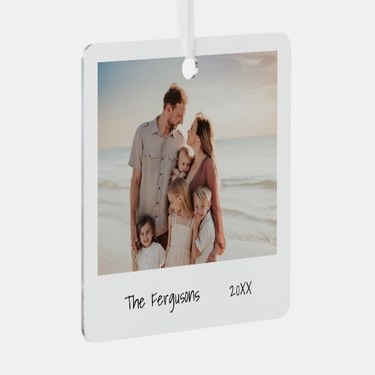 ミニマルな白黒の家族の写真クリスマス メタルオーナメント (正面右)