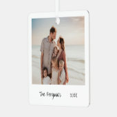 ミニマルな白黒の家族の写真クリスマス メタルオーナメント (正面左)