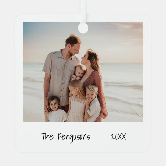 ミニマルな白黒の家族の写真クリスマス メタルオーナメント (裏面)