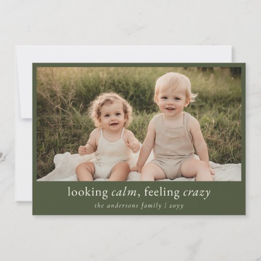 ミニマルな緑のおもしろいクリスマス家族の写真 シーズンカード (正面)