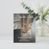 ミニマルな青い秋写真結婚式の日付を保存 案内ポストカード (スタンド正面)