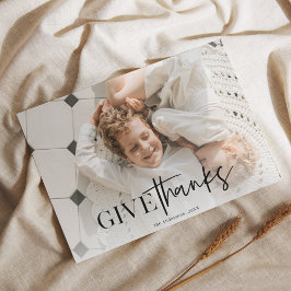 ミニマルな「感謝を捧げる」家族の写真 ポストカード
